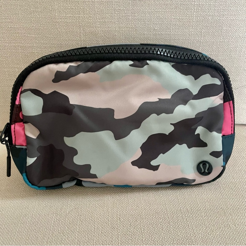 Lululemon Camo Belt Bag